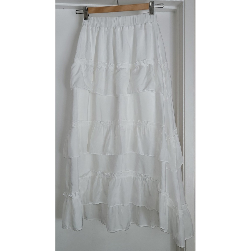 STYLENANDA Women's White Skirt Sz S Stylish Korean Fashion Piece